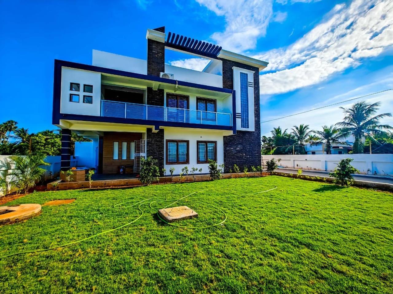 Rini Resort Chennai Esterno foto