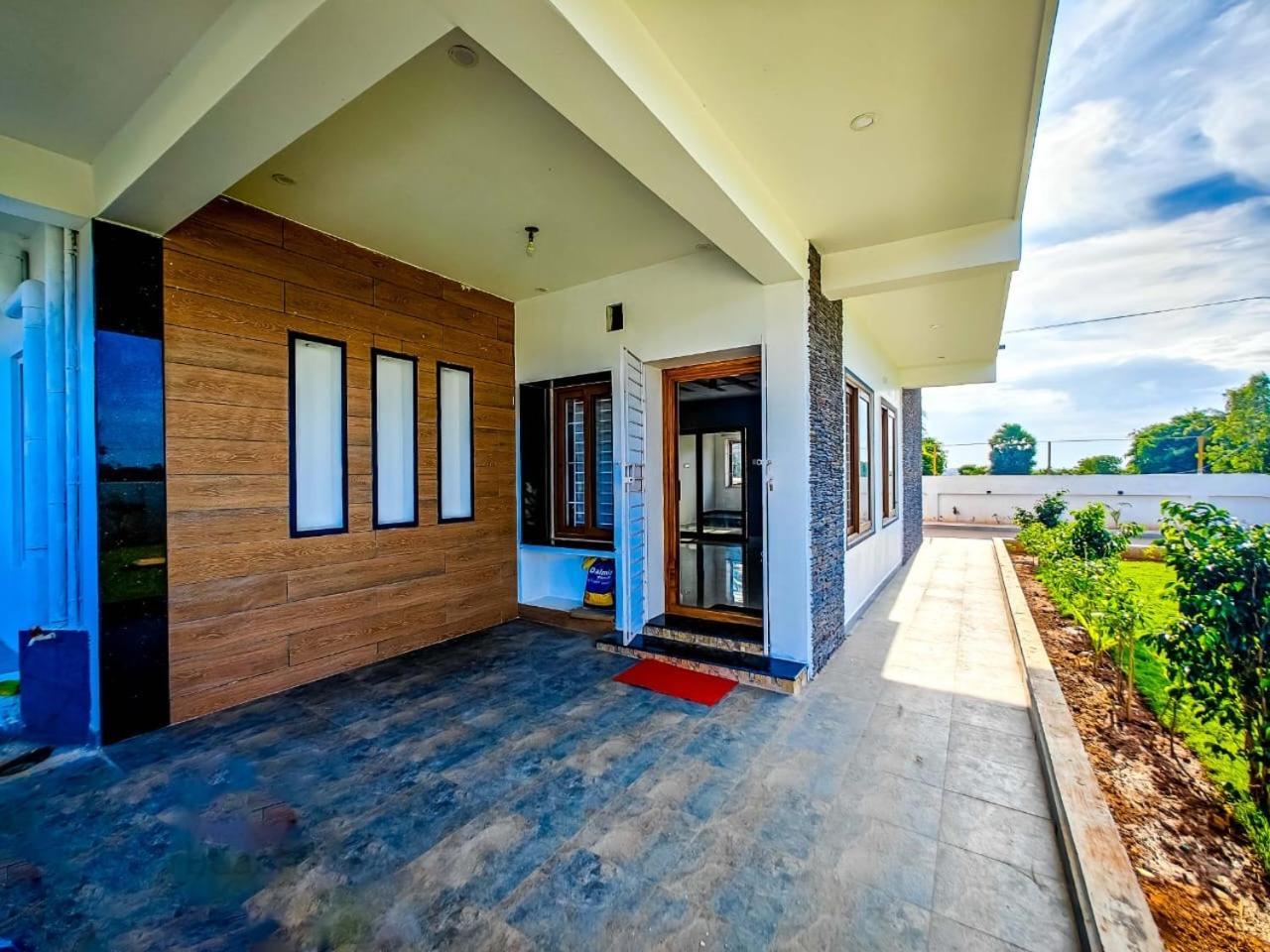 Rini Resort Chennai Esterno foto